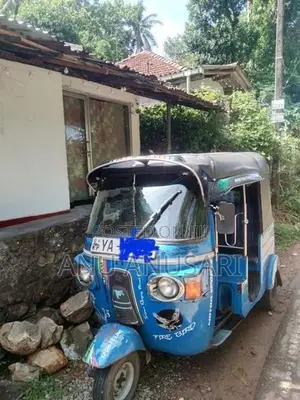 Bajaj RE 2010
