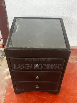 3 DRAWER NIGHT STAND