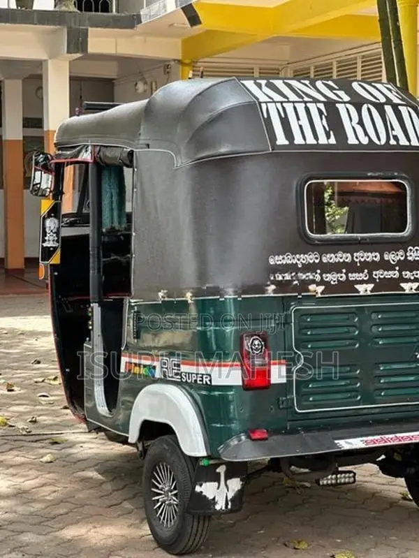 Bajaj RE 2003