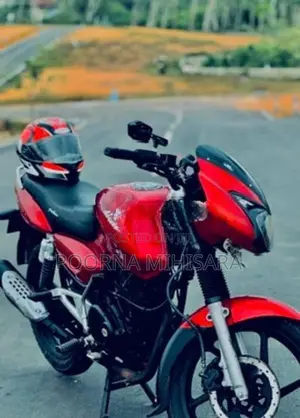 Bajaj Pulsar 180 2005