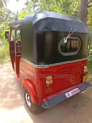 Bajaj RE 2005