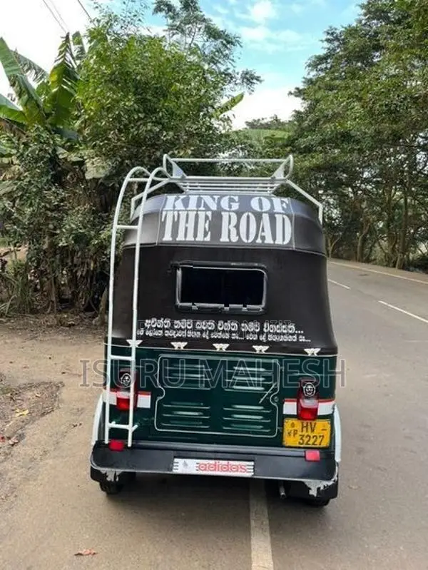 Bajaj RE 2003