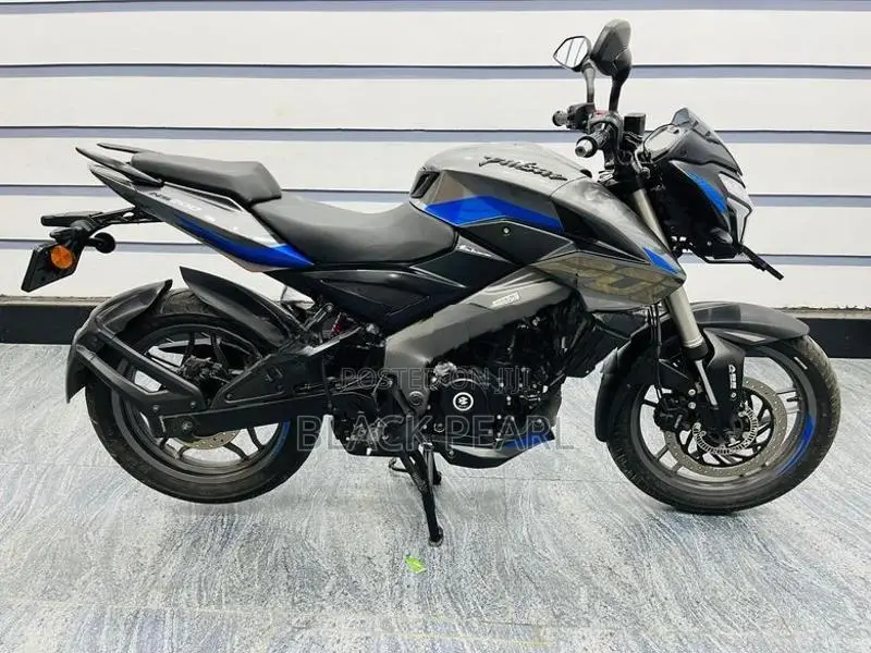 Bajaj Pulsar NS200 2025