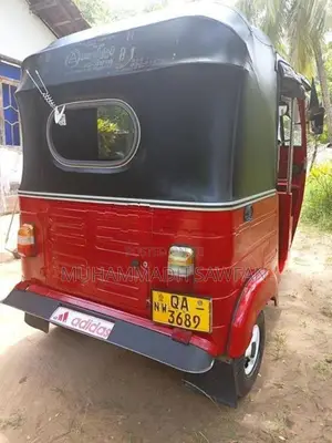 Bajaj RE 2005