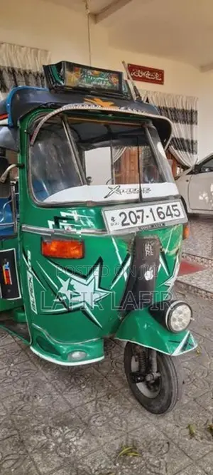 Bajaj RE three wheel 2001