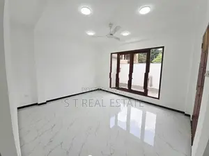 Newly Build Luxury 3 Storey House for Sale in Kottawa