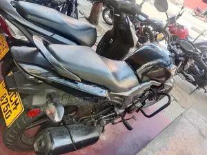 Honda CB Trigger 2016