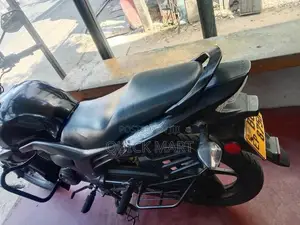 Honda CB Trigger 2016