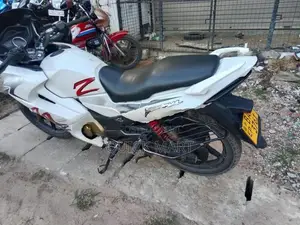 Yamaha TZR 2015