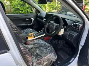 Toyota Raize Hybrid Z Grade BSM 2026
