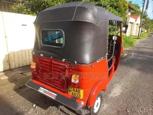 Bajaj RE 2012
