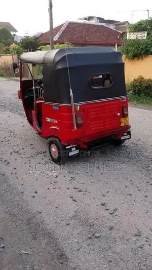 Bajaj RE 2010
