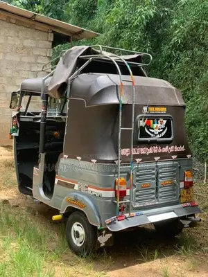 Bajaj RE 2 Storke 2003