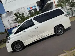Toyota Vellfire Hybrid 2012