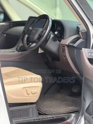 Toyota Alphard Executive Lounge 2024