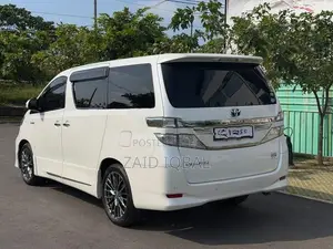 Toyota Vellfire Hybrid 2012