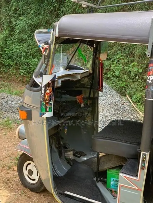 Bajaj RE 2 Storke 2003