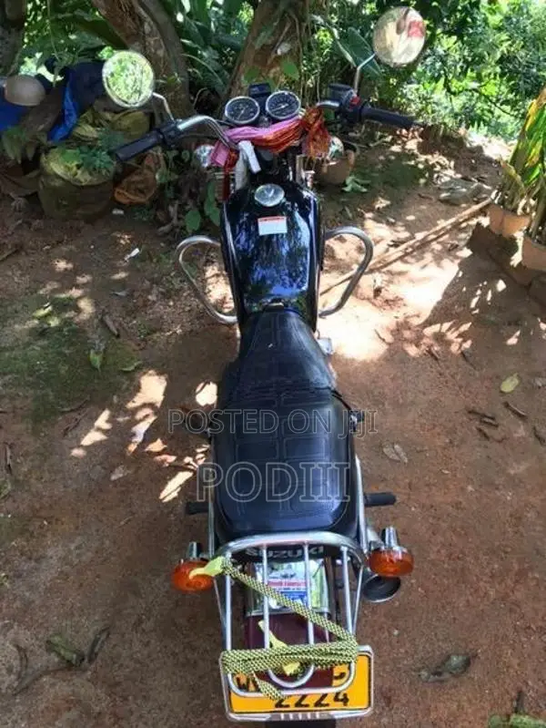 Suzuki GN 125 2014