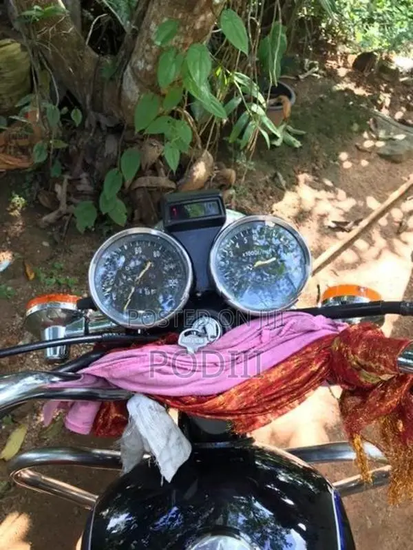 Suzuki GN 125 2014