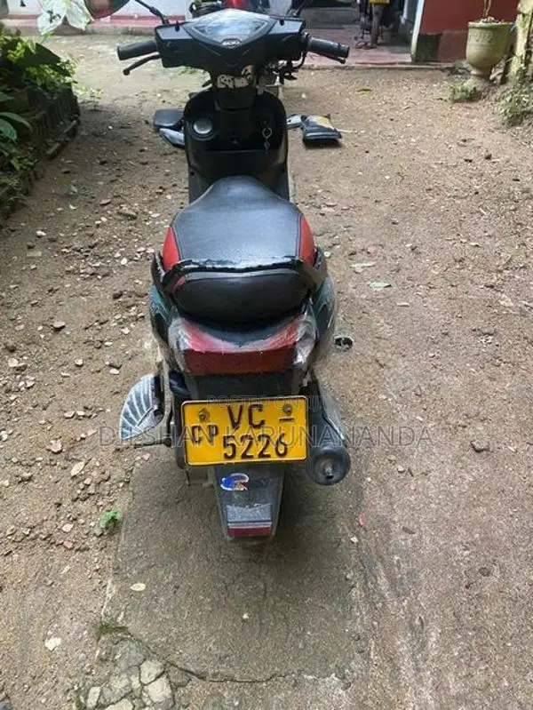 Bajaj Kristal 2013