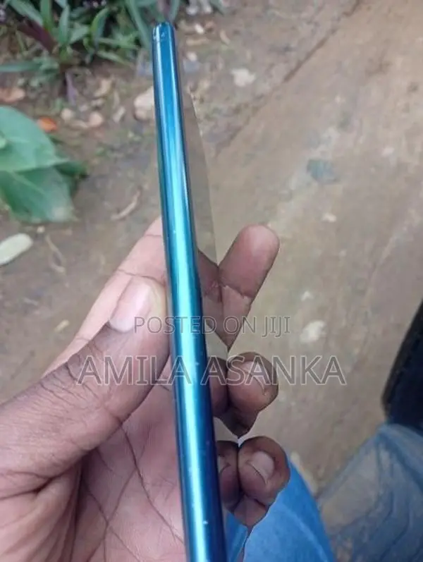 Sony Xperia XZ2 (Used)