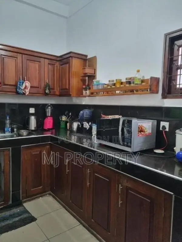 (TS-1047 ) Valuable Two Storey House For Sale in Godagama