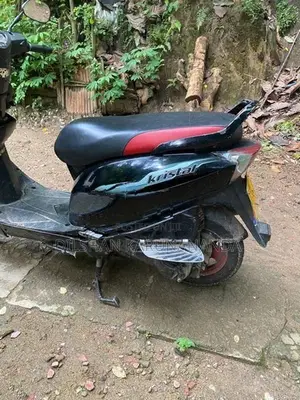 Bajaj Kristal 2013