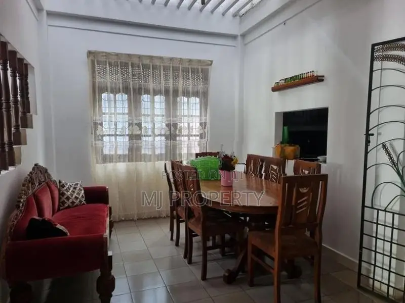 (TS-1047 ) Valuable Two Storey House For Sale in Godagama