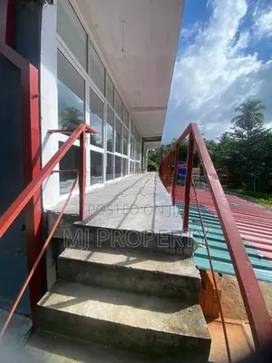 ( Tc-1086) Valuable Upper Floor Shop Space Rent in Padukka Kotigamgoda