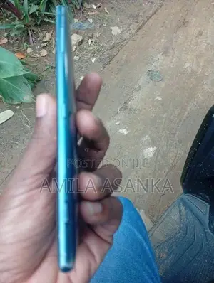 Sony Xperia XZ2 (Used)