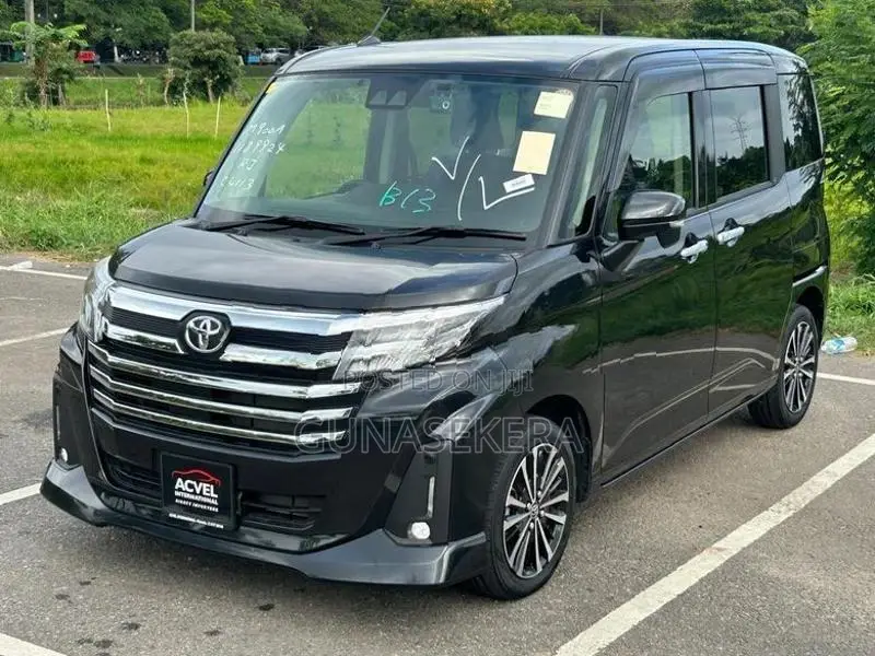 Toyota Roomy Custom GT Turbo 2025