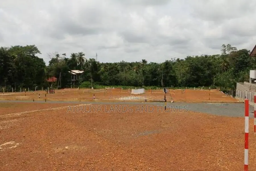 කැස්බෑව බණ්ඩාරගම වටිනා ඉඩම් බිම් කොටස්