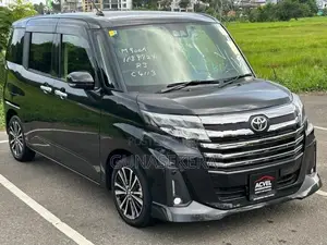 Toyota Roomy Custom GT Turbo 2025