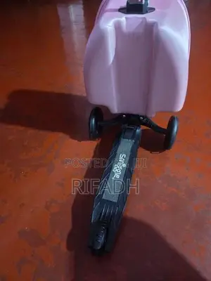 Smiggle Scooter Suit Case
