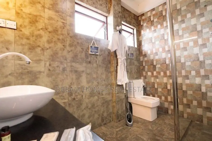 Fully Furnished 1st Floor Apartment for Rent – Pelawatte