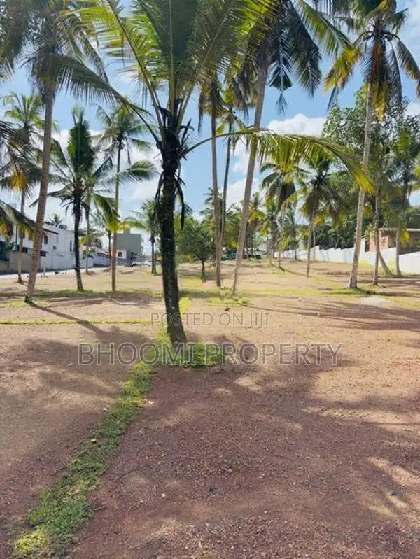 120 පාරට 200m දුරින් නේවාසික බිම්කොටස් Kesbewa
