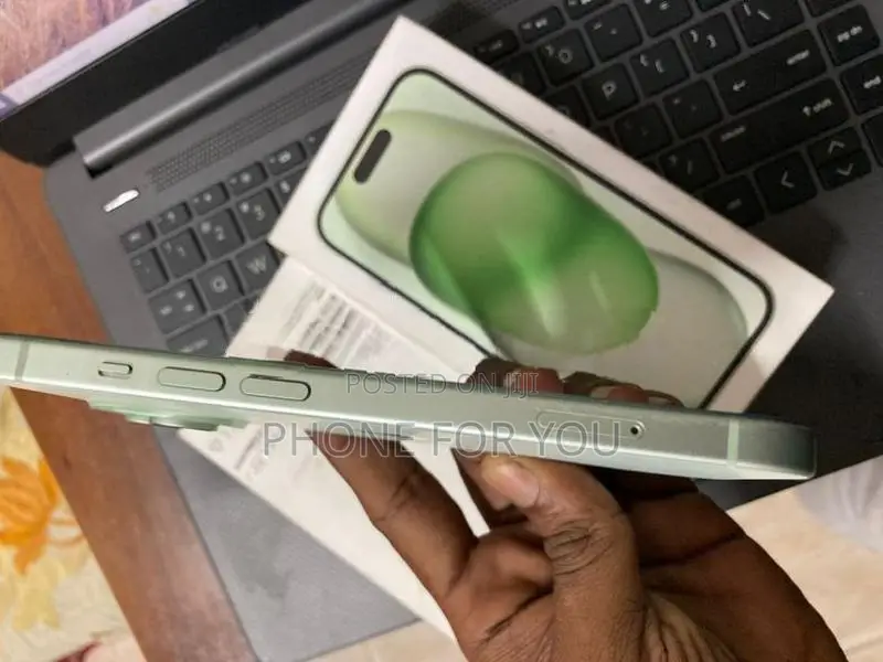 Apple iPhone 15 (Used)