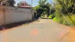 කඩුවෙල නගරයෙන්ම පර්වස් 8 ක ඉඩමක් විකිණිමට / KM 14373
