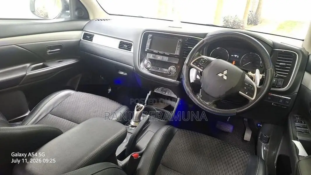 Mitsubishi Outlander 2014