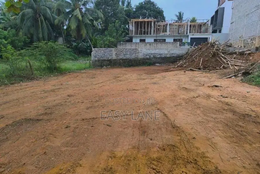කඩුවෙල නගරයෙන්ම පර්වස් 8 ක ඉඩමක් විකිණිමට / KM 14373