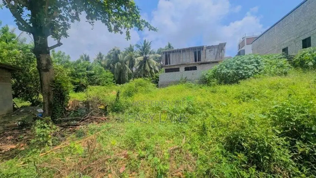 කඩුවෙල නගරයෙන්ම පර්වස් 8 ක ඉඩමක් විකිණිමට / KM 14373