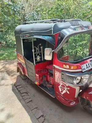 Bajaj RE 2015