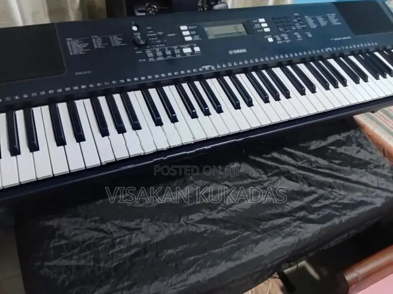 Yamaha Keyboard