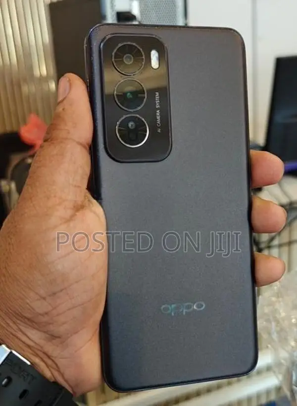 Oppo Reno 12 5G 8gb 256gb (Used)