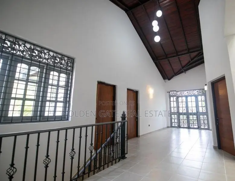 Mahara Super Elegant Two Storey House for Sale