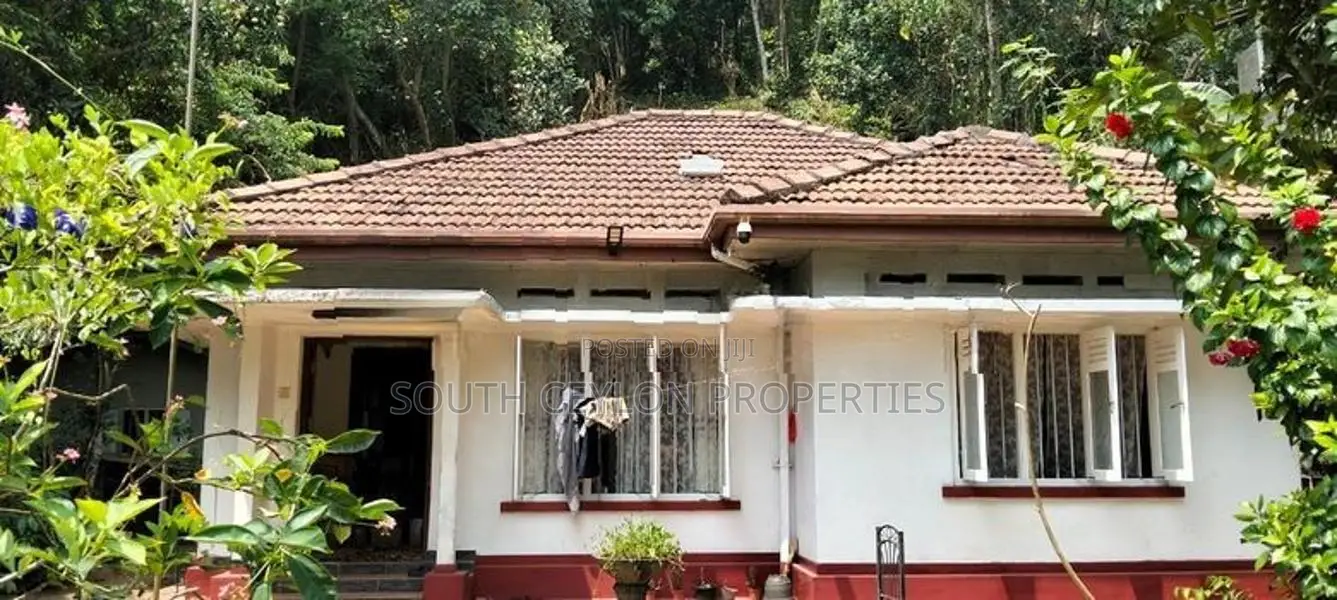 House for Sale Near Dalawella Unawatuna Beach