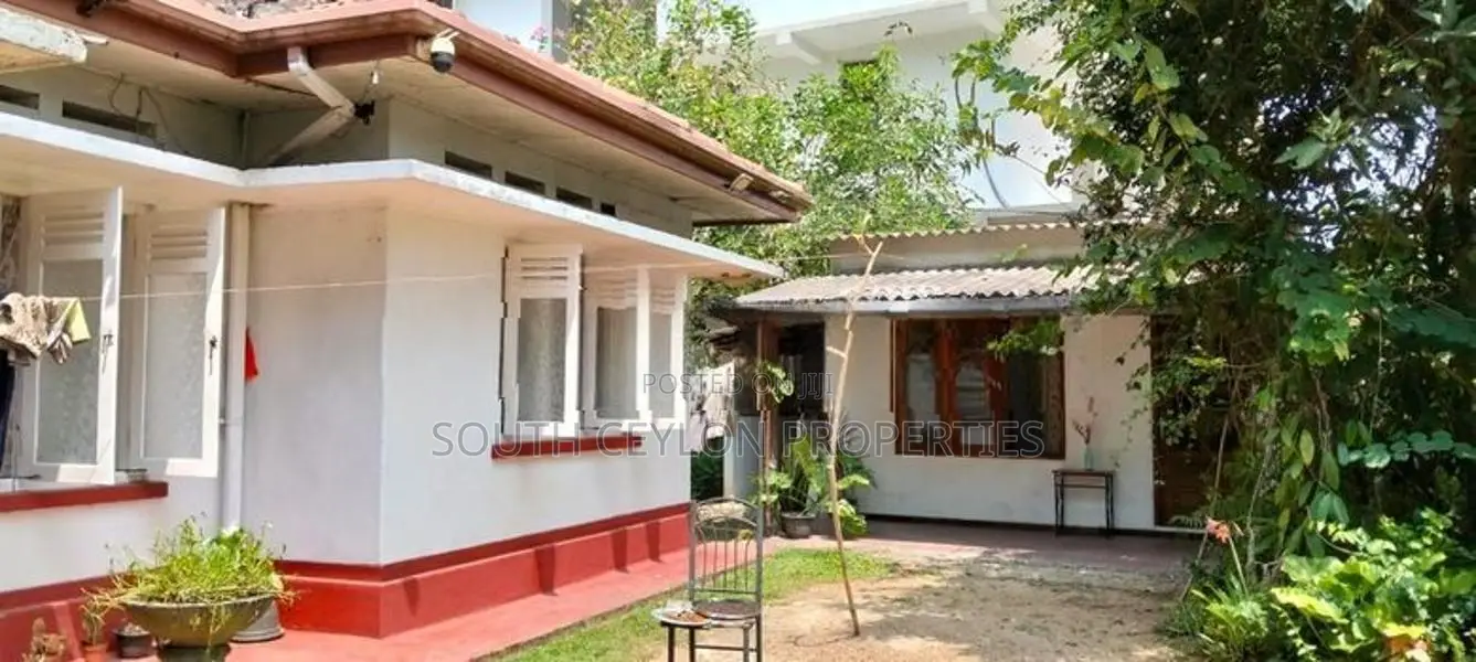 House for Sale Near Dalawella Unawatuna Beach