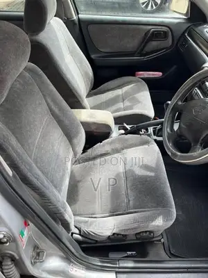 Nissan Bluebird 2000