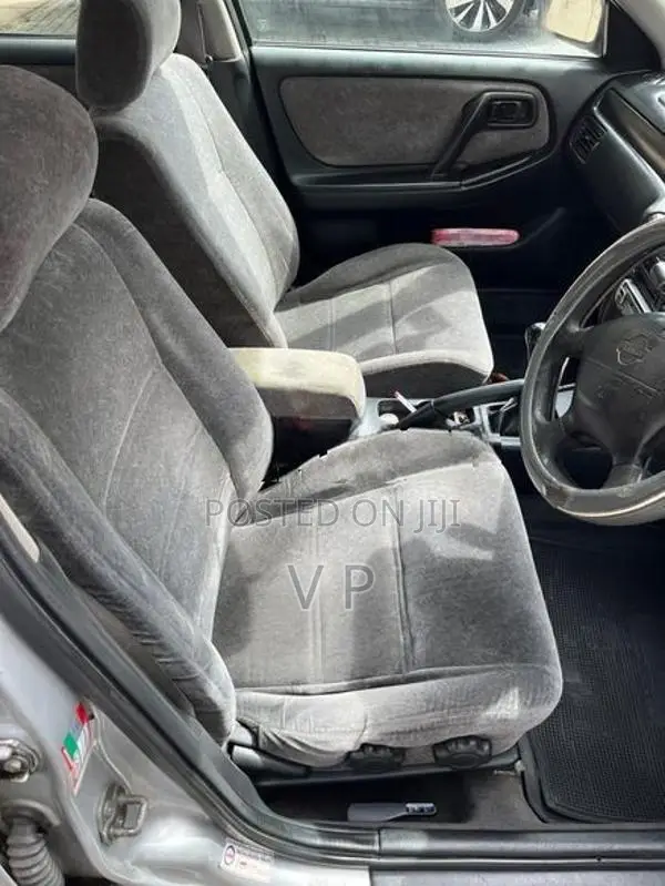 Nissan Bluebird 2000