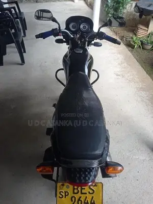 Bajaj Platina 2016